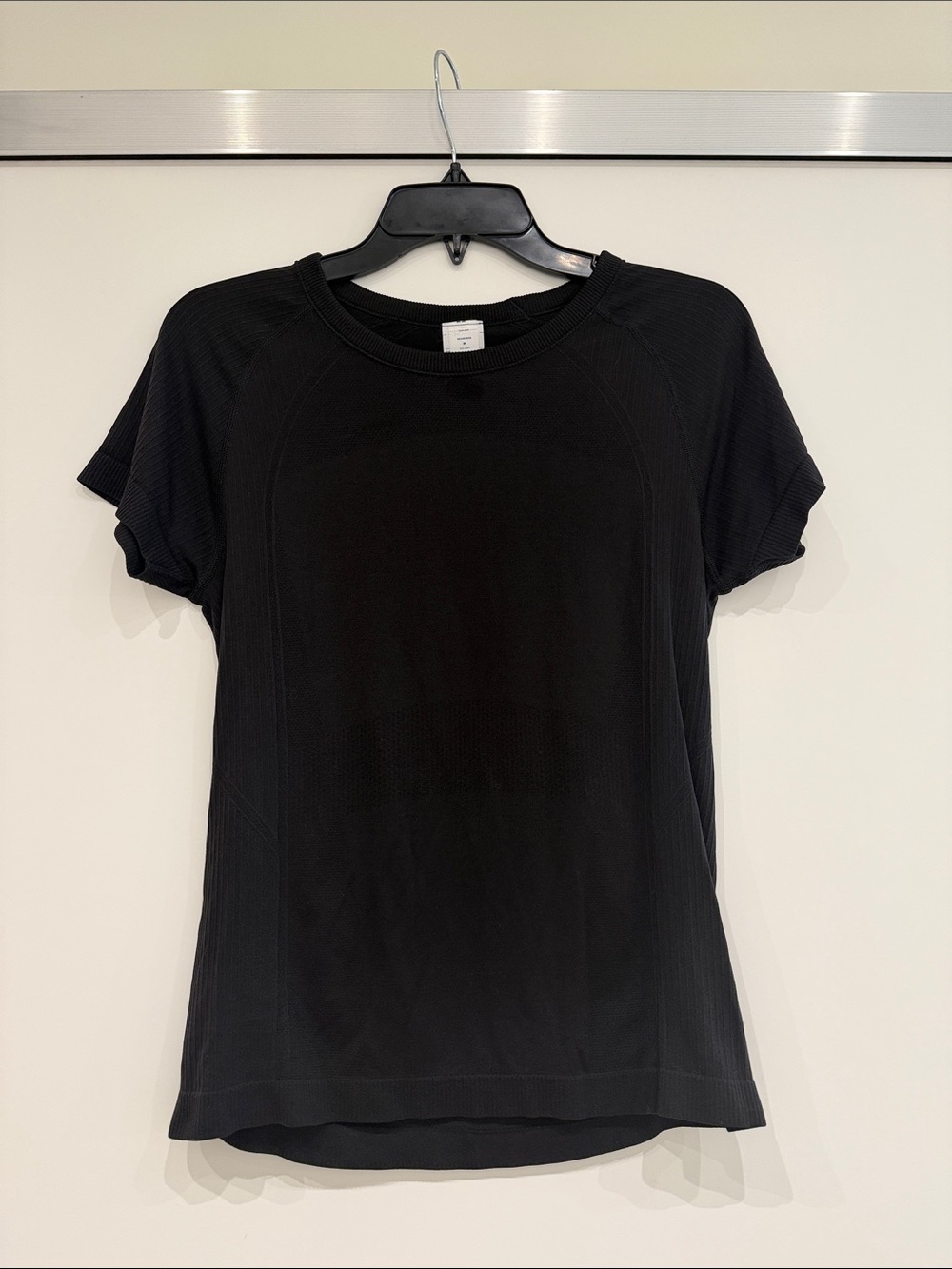 Old Navy Seamless short sleeve work out shirt